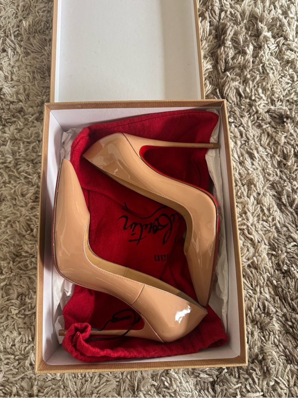 Christian Louboutin So Kate Nude 37.5